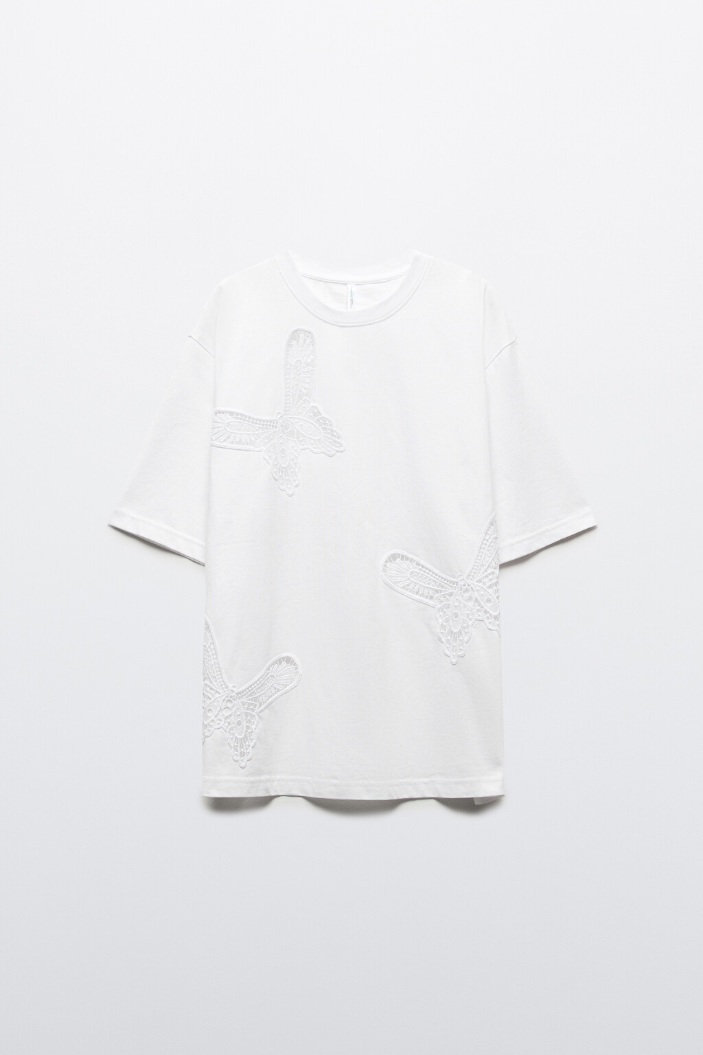 Футболка хлопковая с кружевными бабочками - цвет бежевый - 7