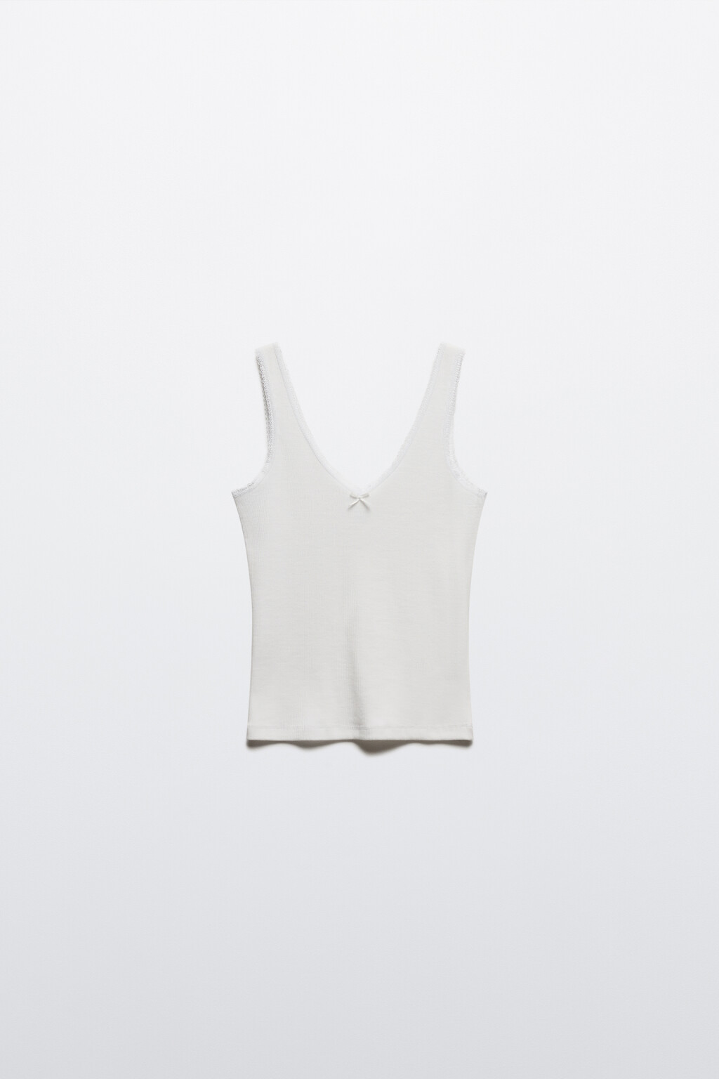 Майка в рубчик с кружевом и бантиком - цвет белый - 7