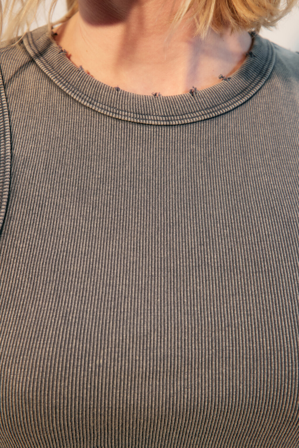 Топ-майка хлопковый в рубчик - цвет серый - 5