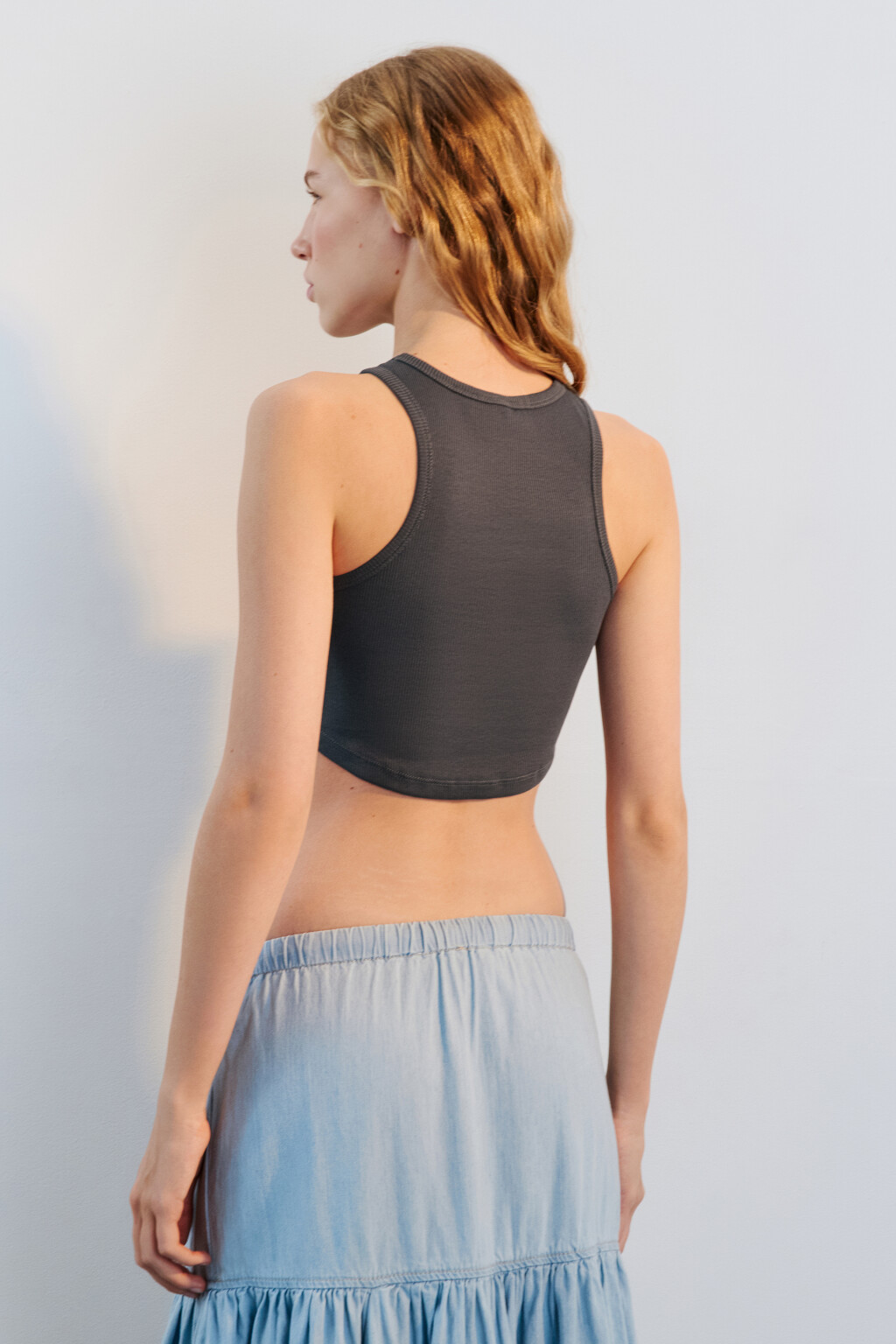 Майка-топ хлопковая в рубчик - цвет серый - 3