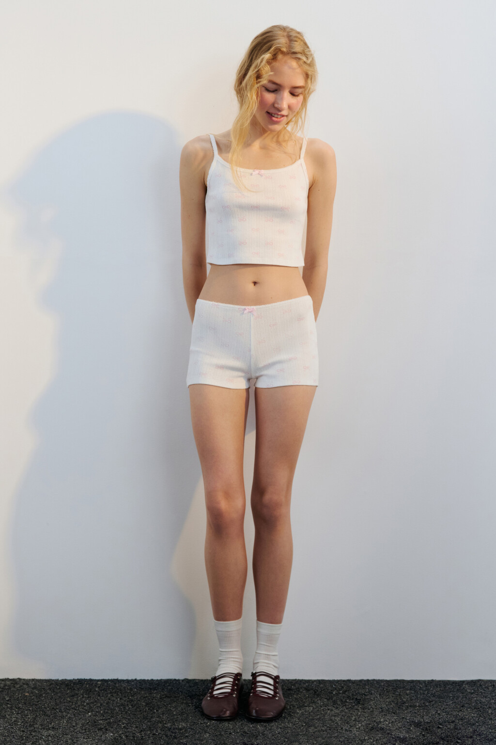 Майка в рубчик с бантиком - цвет белый - 6