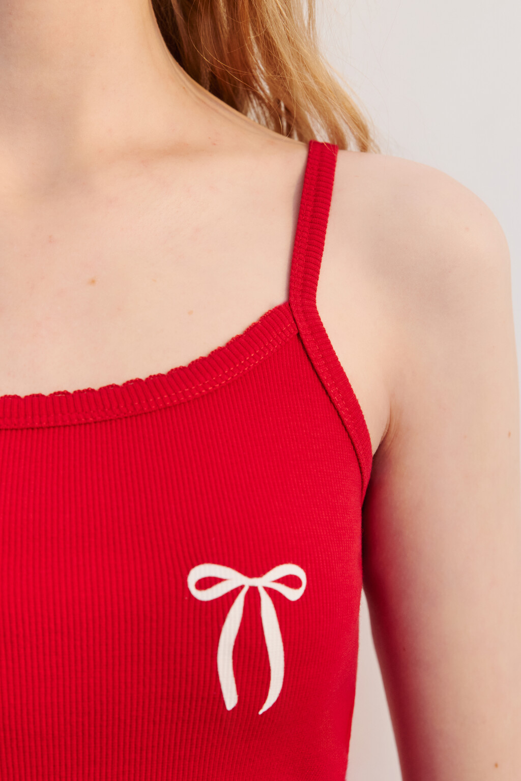 Майка на бретельках с принтом - цвет красный - 6