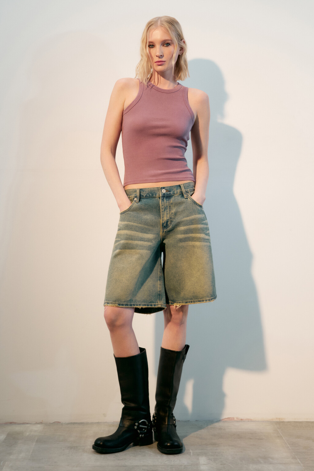 Майка в рубчик с вареным эффектом - цвет розовый - 4