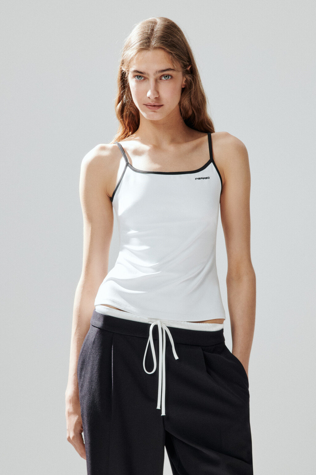 Майка на бретельках с надписью - цвет белый - 3