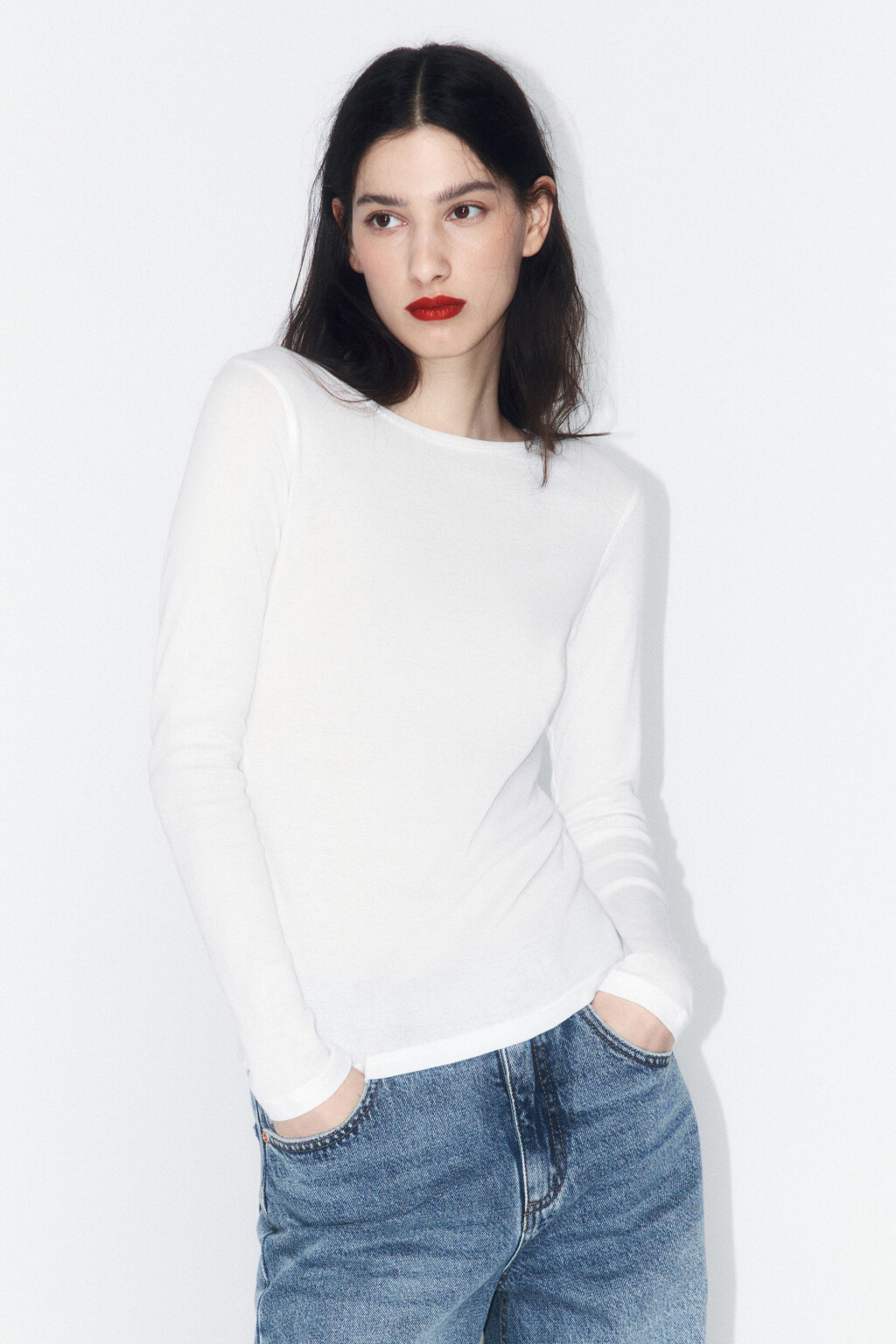 Лонгслив из тонкого хлопкового трикотажа - цвет белый - 2