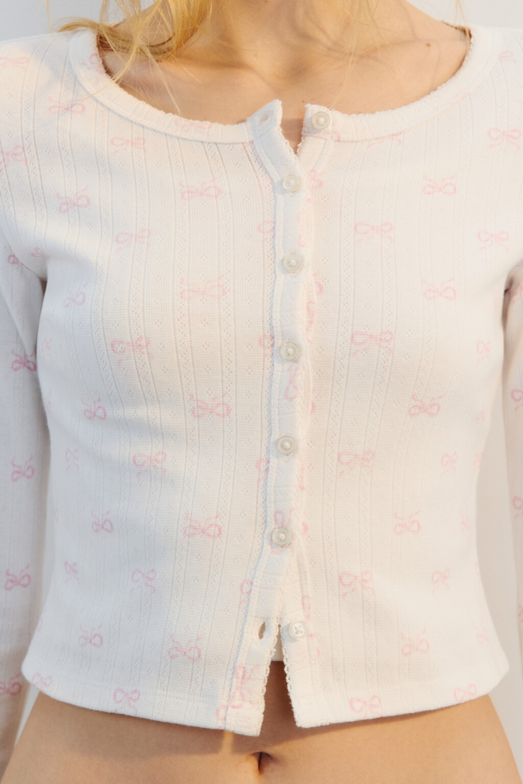 Лонгслив в рубчик на пуговицах - цвет белый - 7