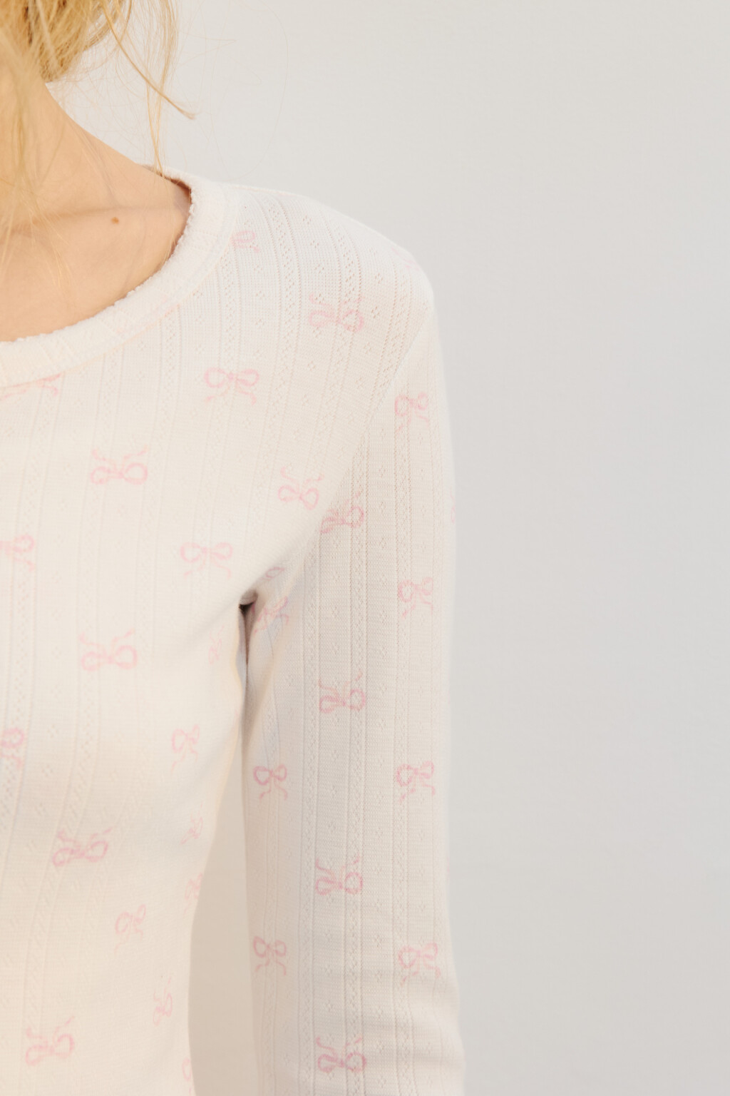 Лонгслив в рубчик на пуговицах - цвет белый - 8