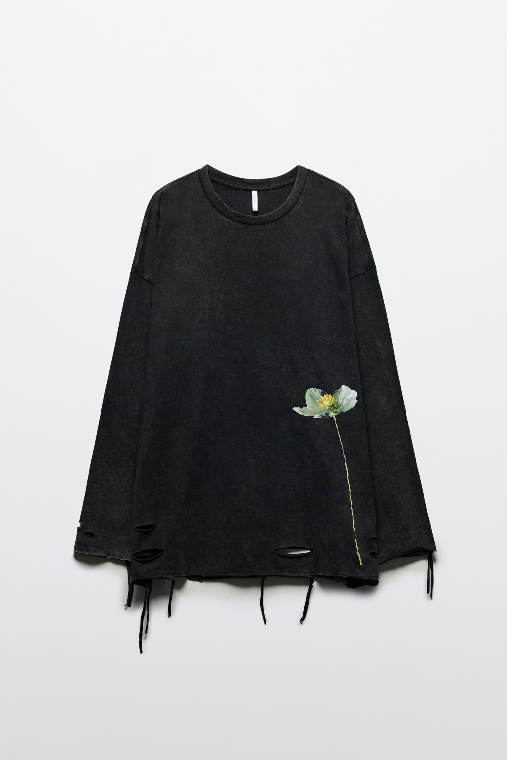 Лонгслив oversize рваный с принтом - цвет черный - 7