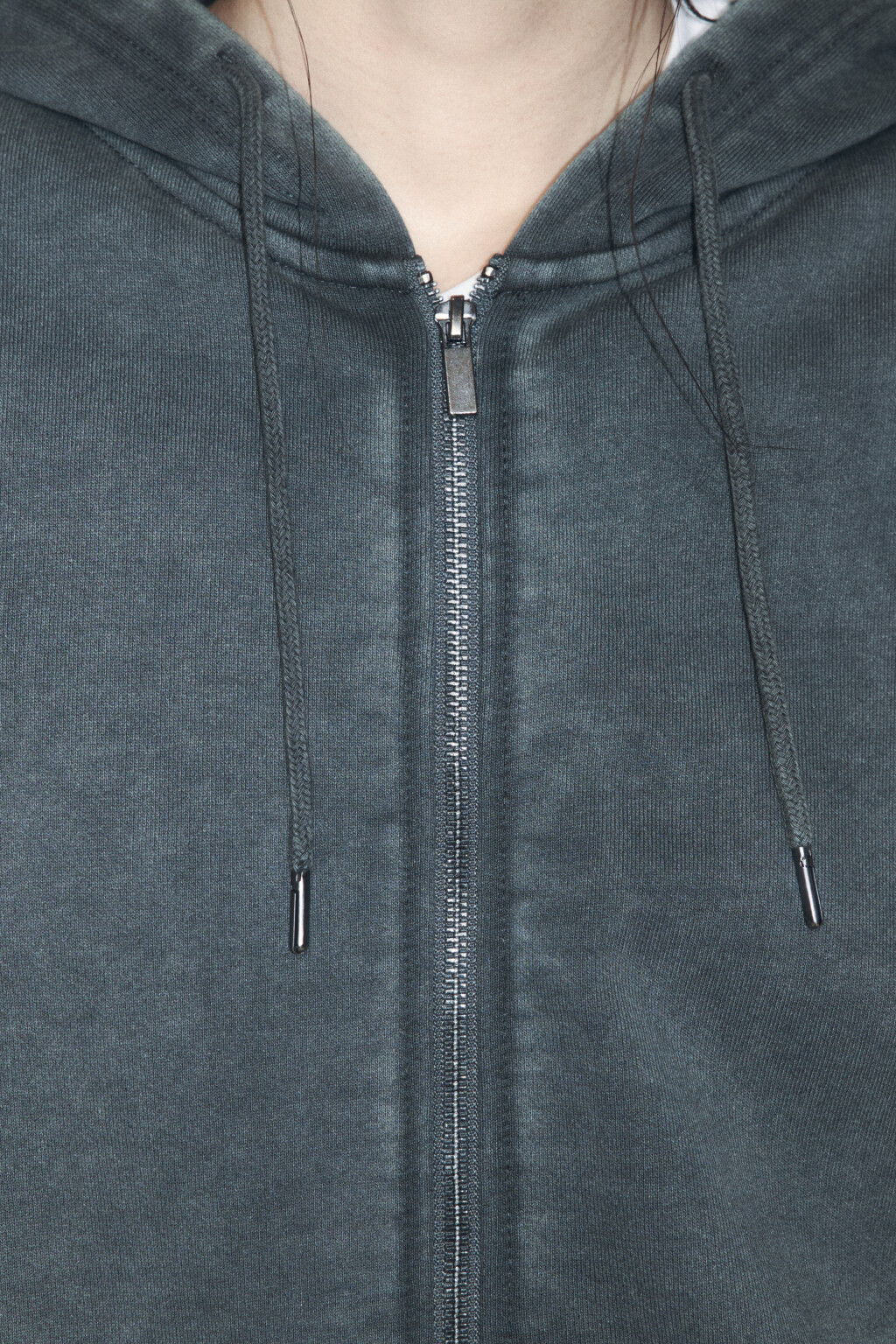 Худи-зипка из футера с вареным эффектом - цвет зеленый - 6