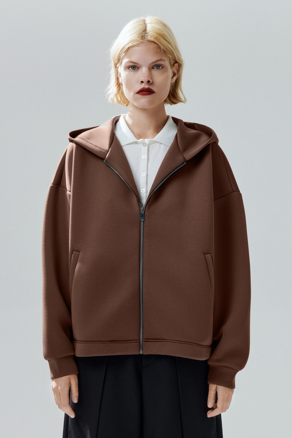 Худи-зипка из неопрена с капюшоном - цвет коричневый - 2