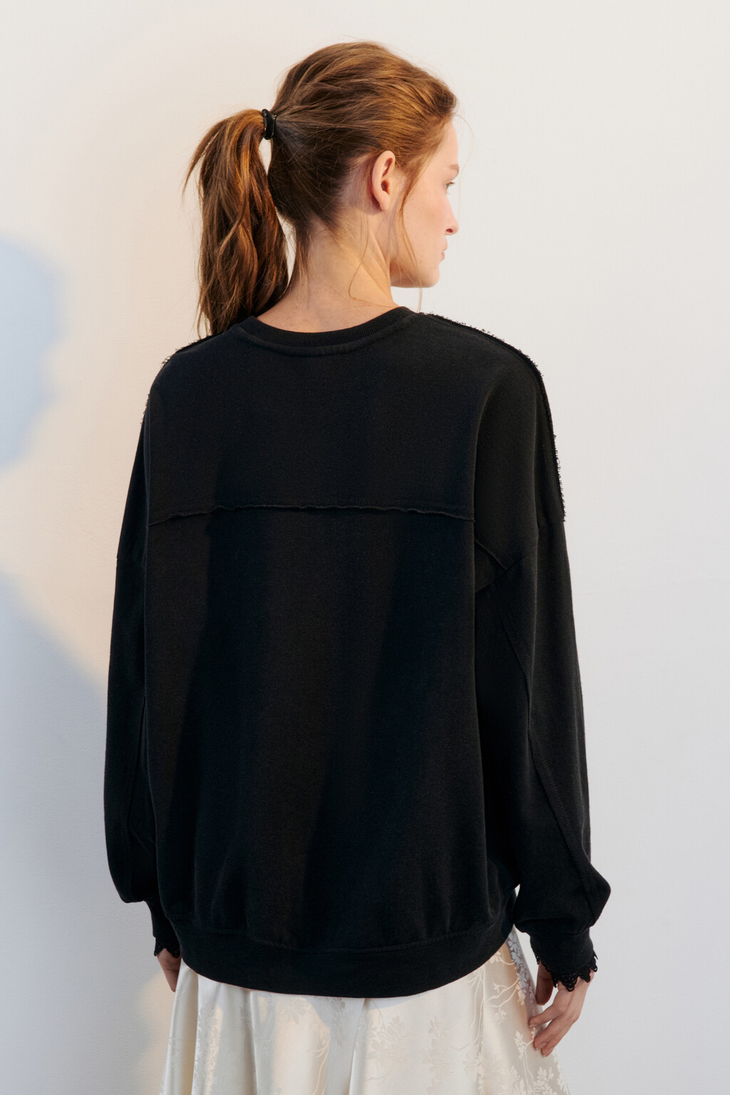 Свитшот из футера с кружевом - цвет серый - 3