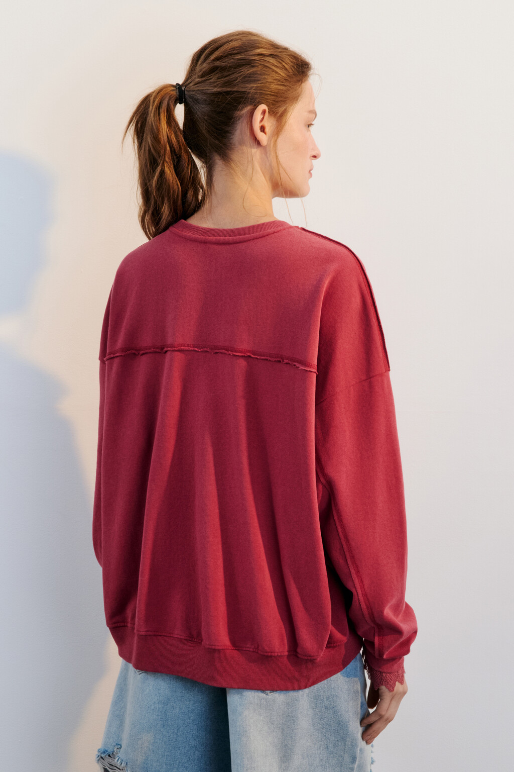 Свитшот из футера с кружевом - цвет розовый - 4