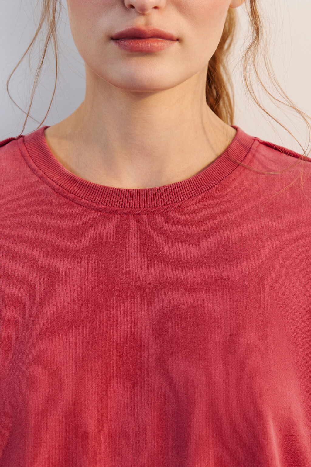 Свитшот из футера с кружевом - цвет розовый - 6