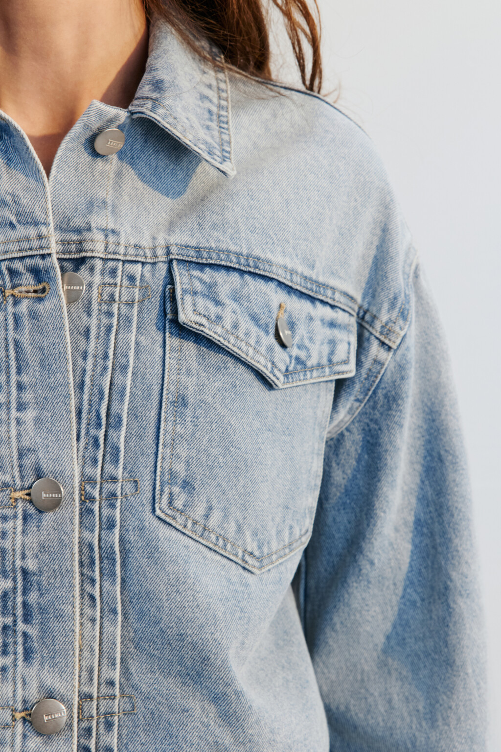 Куртка джинсовая укороченная - цвет голубой - 7