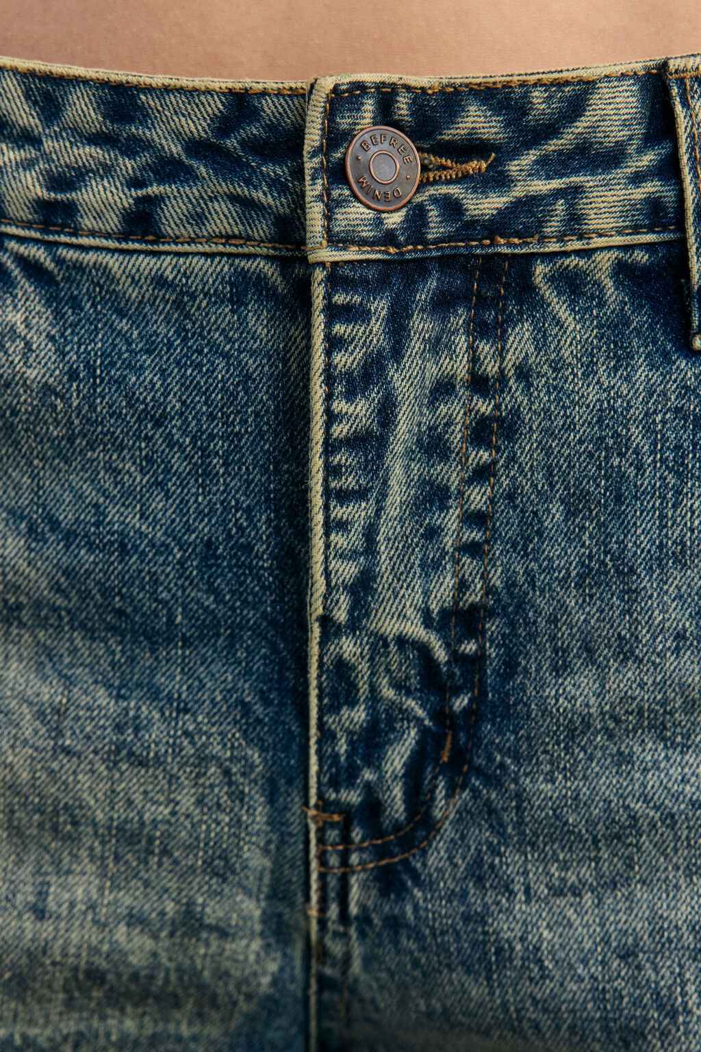 Джинсы широкие с тинтованным окрашиванием - цвет темный тинт - 6