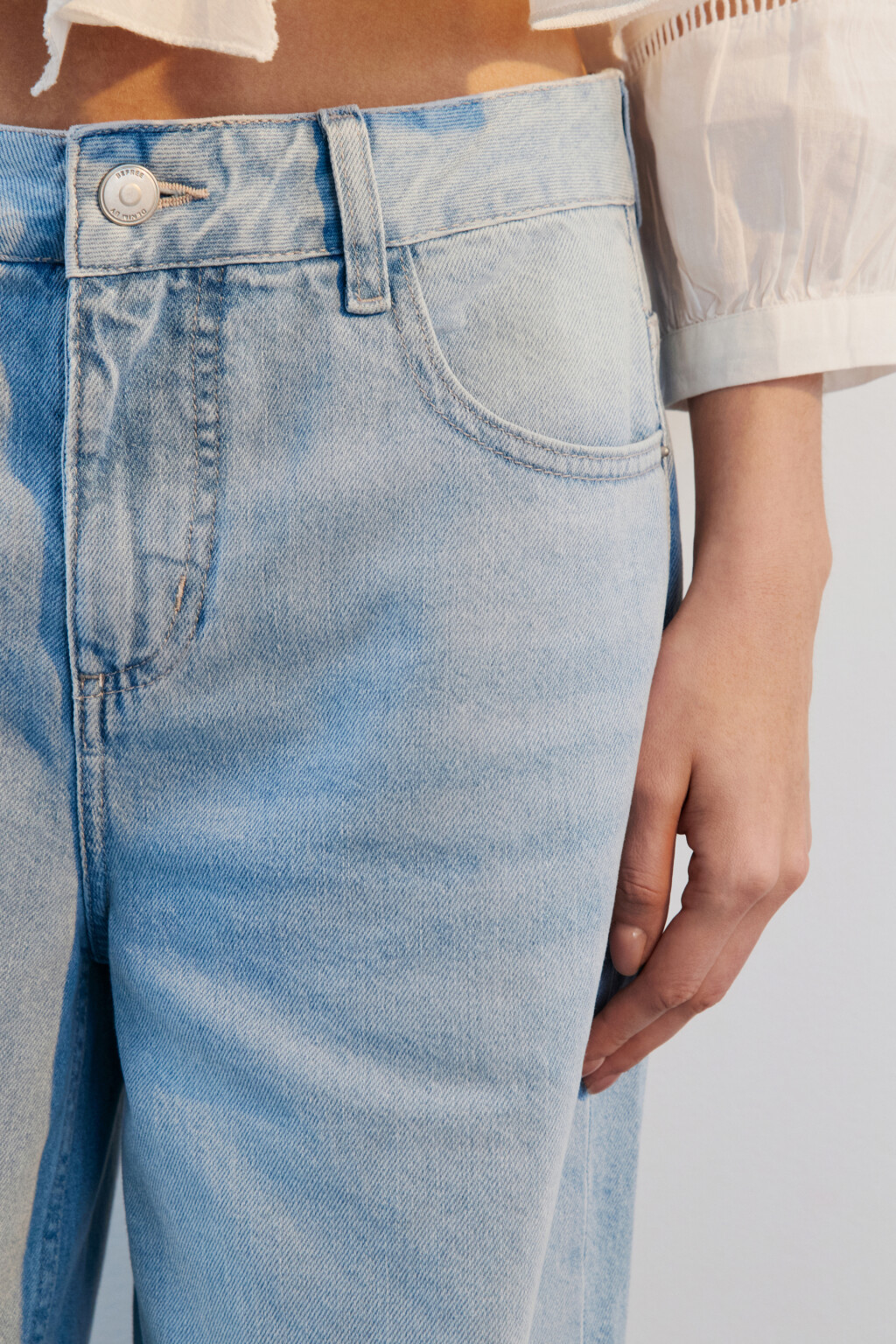 Джинсы baggy fit с рваными коленями - цвет голубой - 5