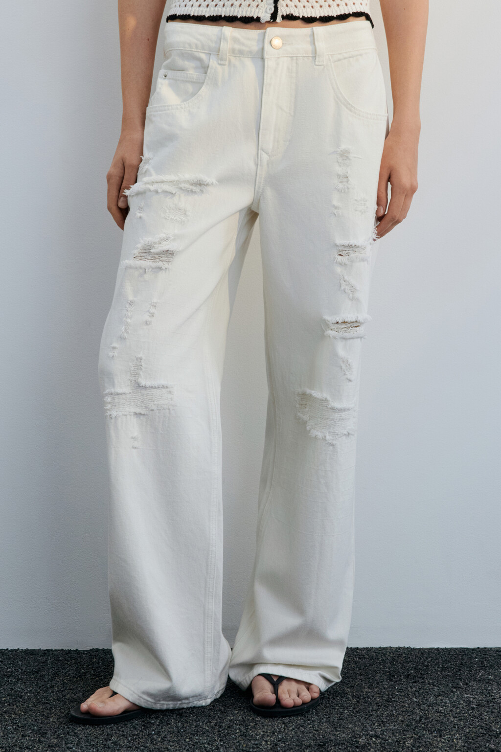 Джинсы baggy fit широкие рваные - цвет белый - 2