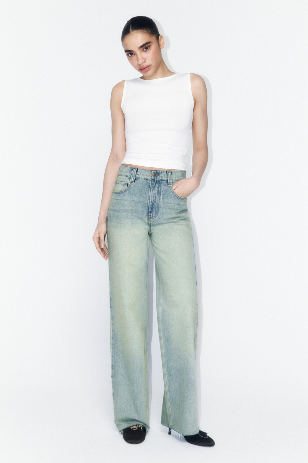 Джинсы широкие с открытыми срезами - цвет синий - 4