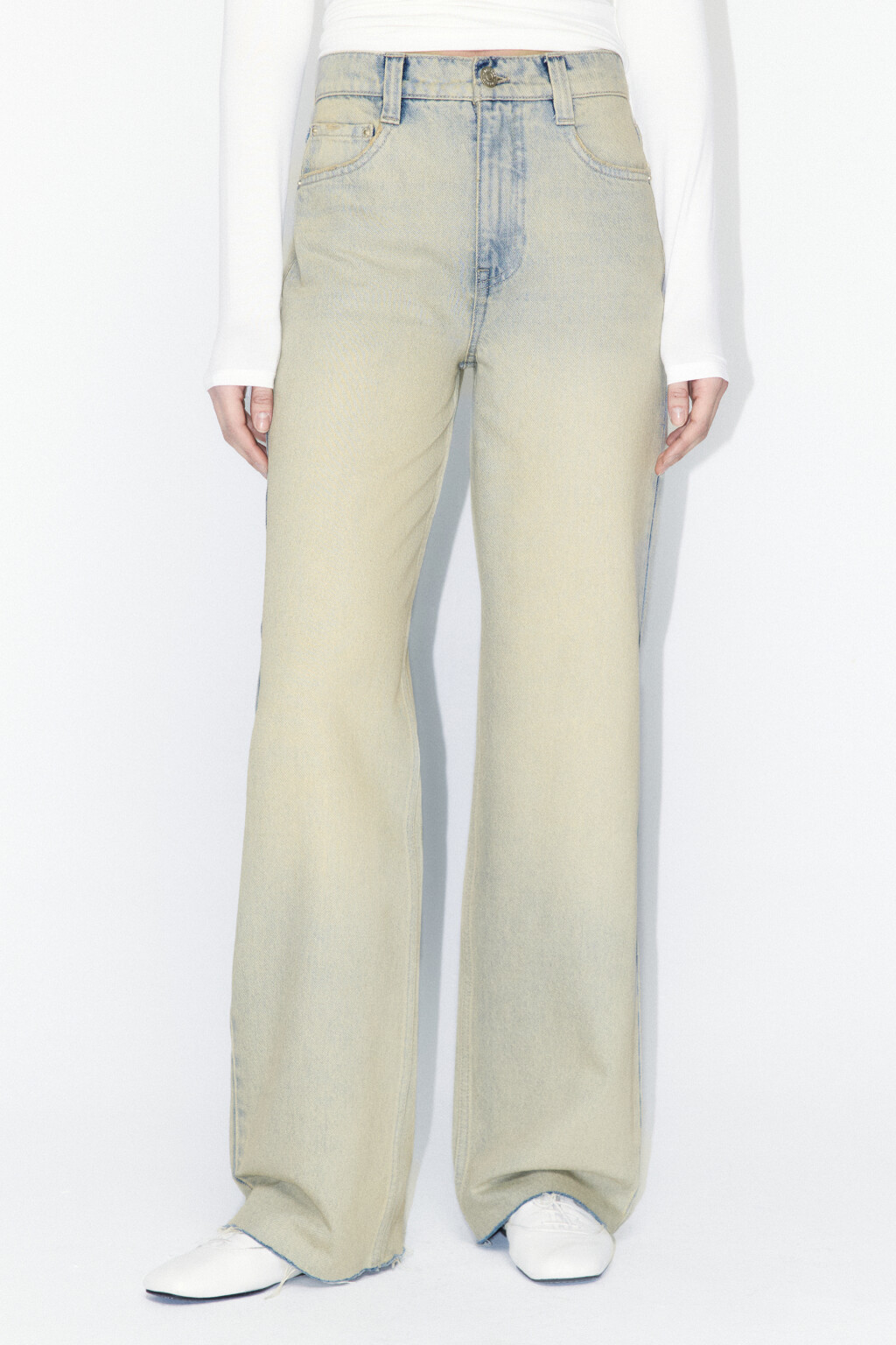 Джинсы широкие с открытыми срезами - цвет бежевый - 2