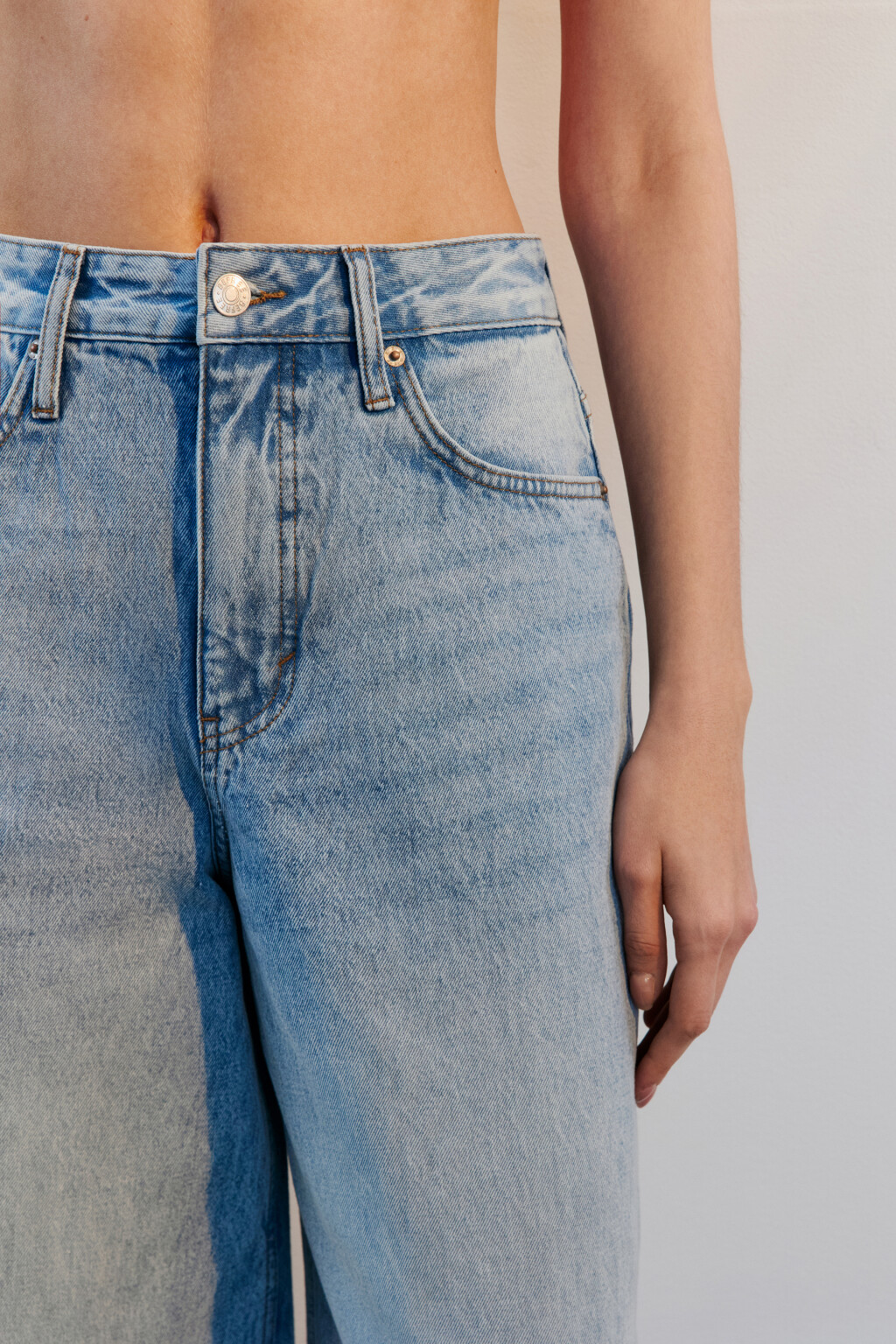 Джинсы широкие с высокой посадкой - цвет голубой - 5