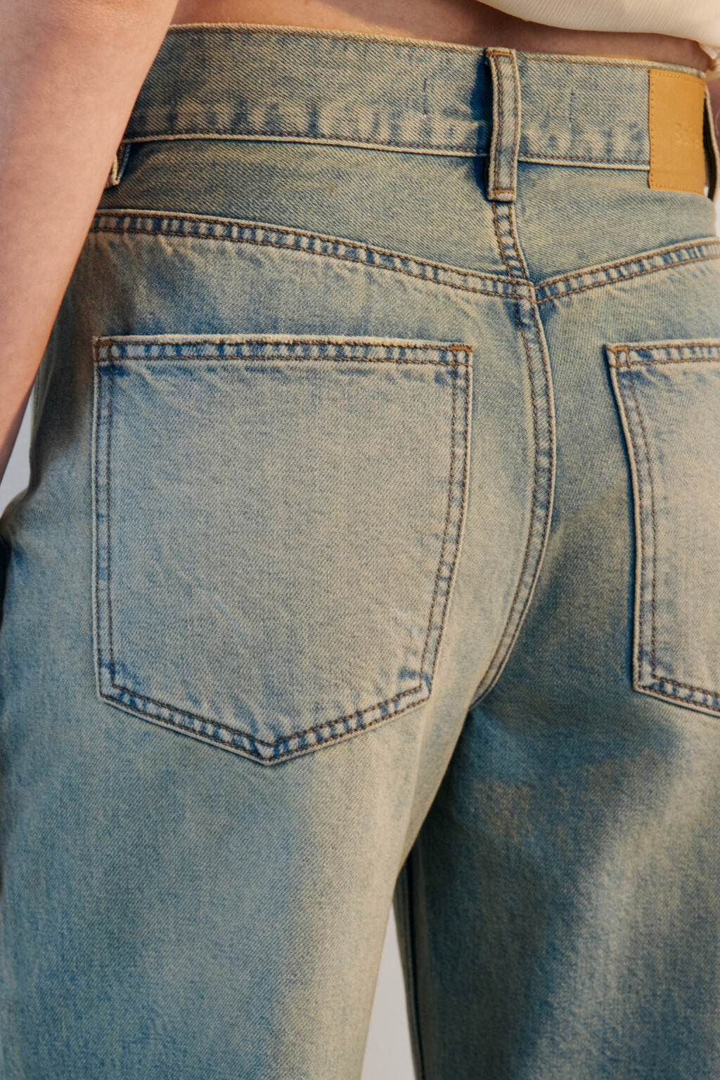 Джинсы прямые с открытыми срезами - цвет синий - 6