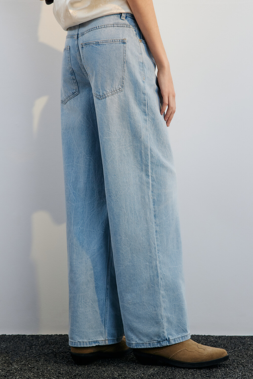 Джинсы широкие со средней посадкой - цвет голубой - 4