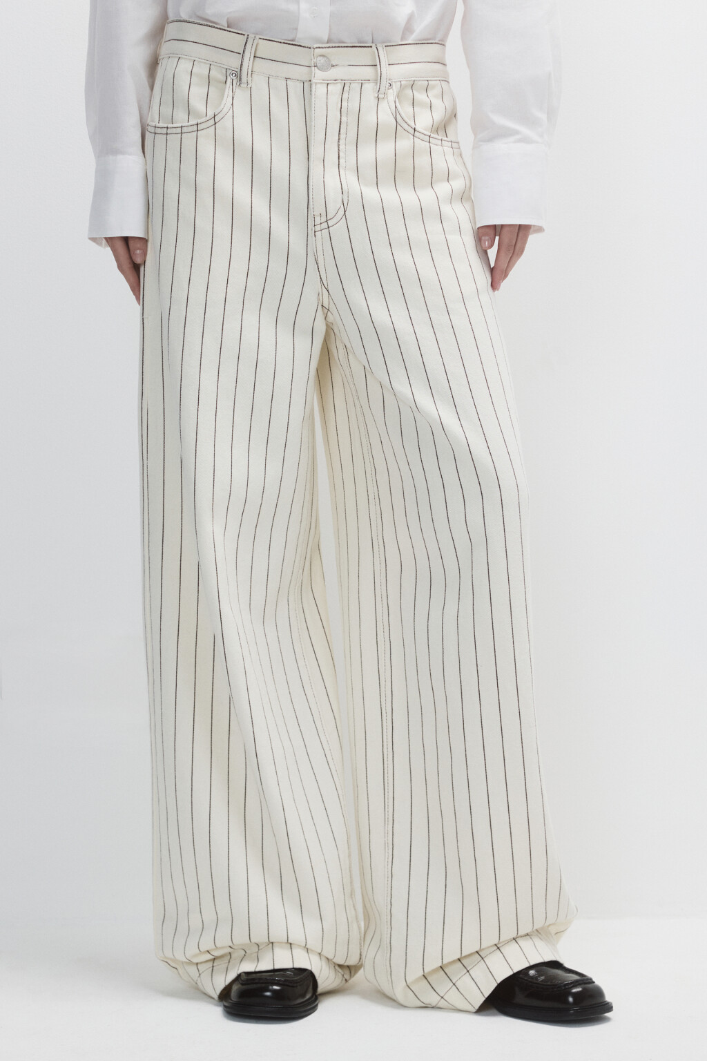 Джинсы широкие с принтом в полоску - цвет бежевый - 4