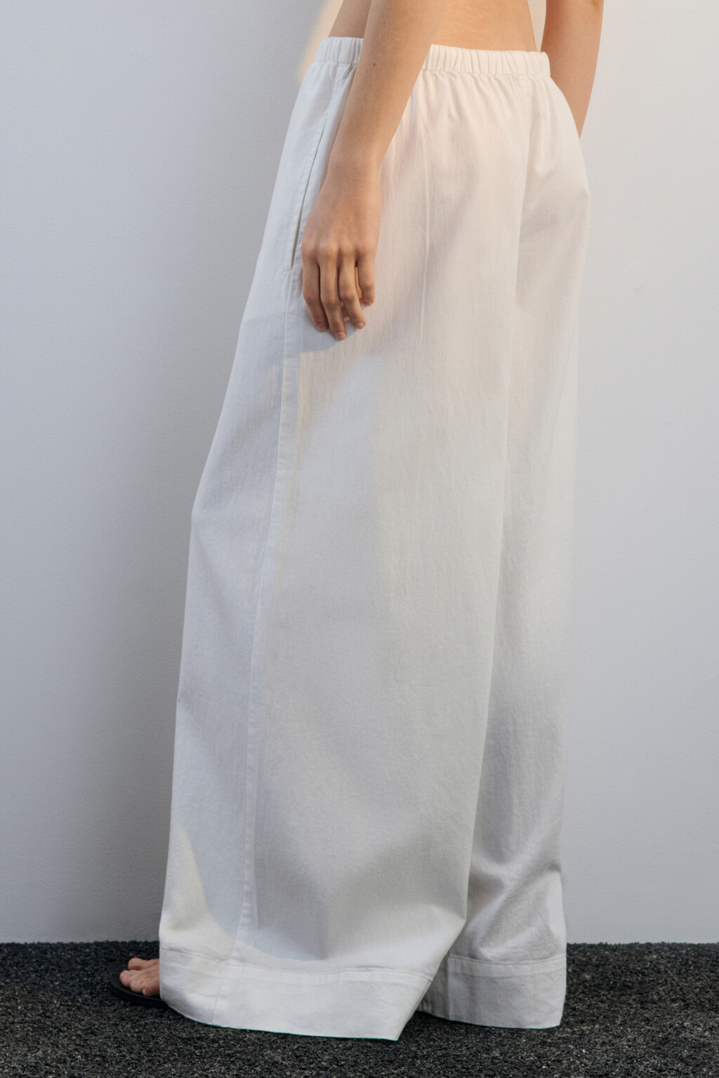 Брюки широкие с поясом на завязках - цвет белый - 3