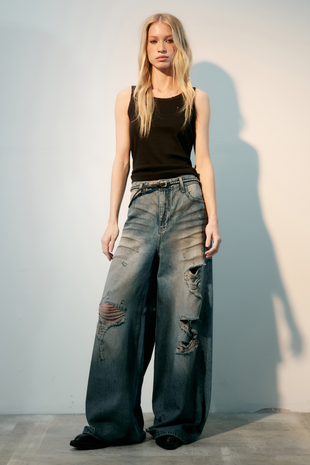 Джинсы baggy fit с состаренным эффектом - цвет синий - 4