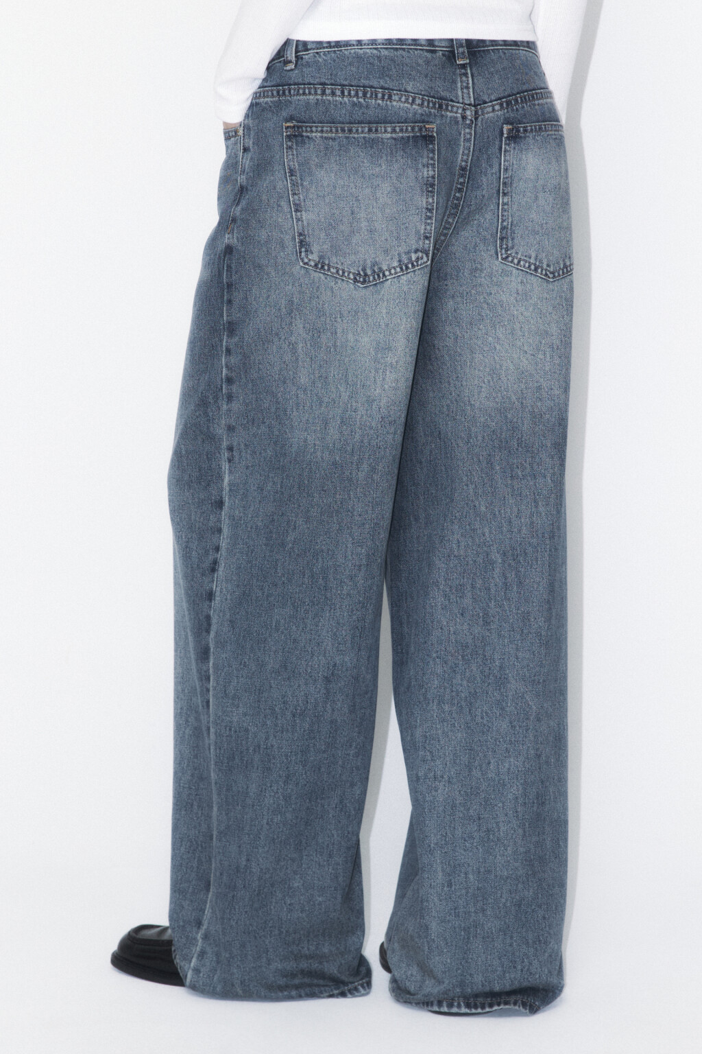 Джинсы baggy fit с принтом-обвесом - цвет синий - 4