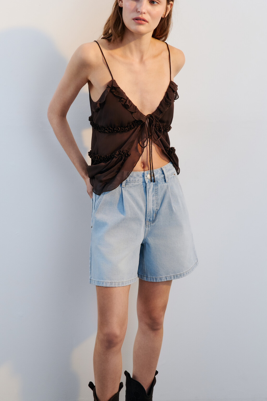 Шорты джинсовые с высокой посадкой - цвет голубой - 1