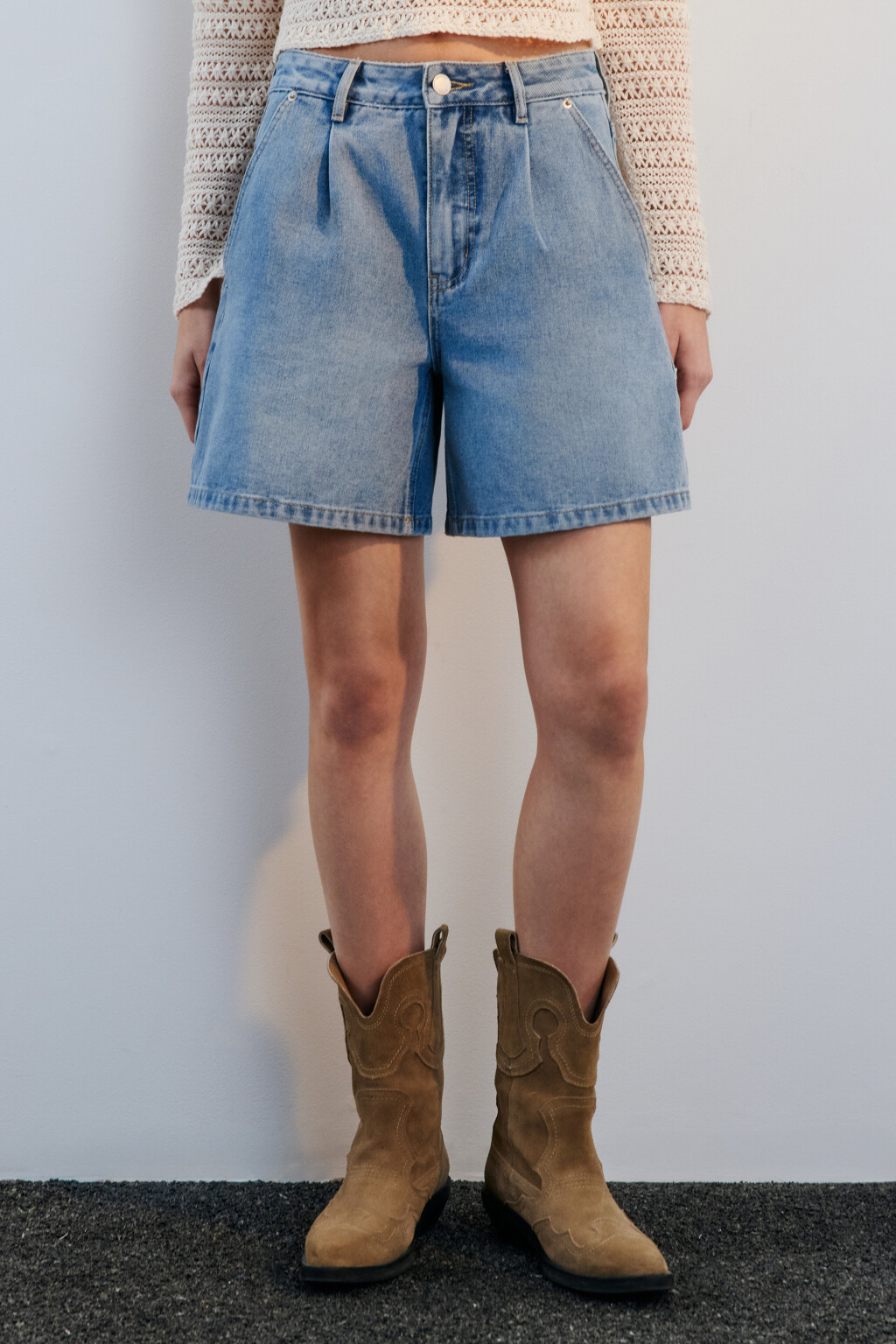 Шорты джинсовые с высокой посадкой - цвет голубой - 2