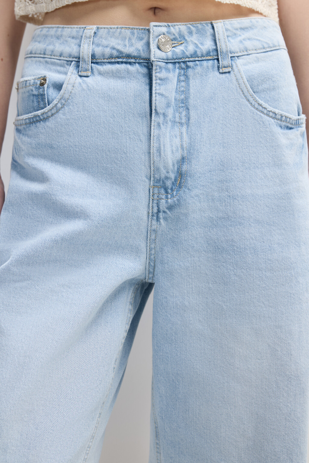 Шорты джинсовые прямые с высокой посадкой - цвет голубой - 5