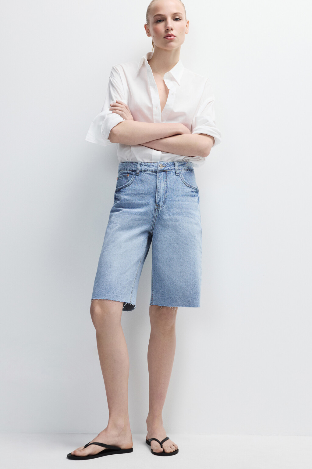 Шорты джинсовые прямые с высокой посадкой - цвет голубой - 1