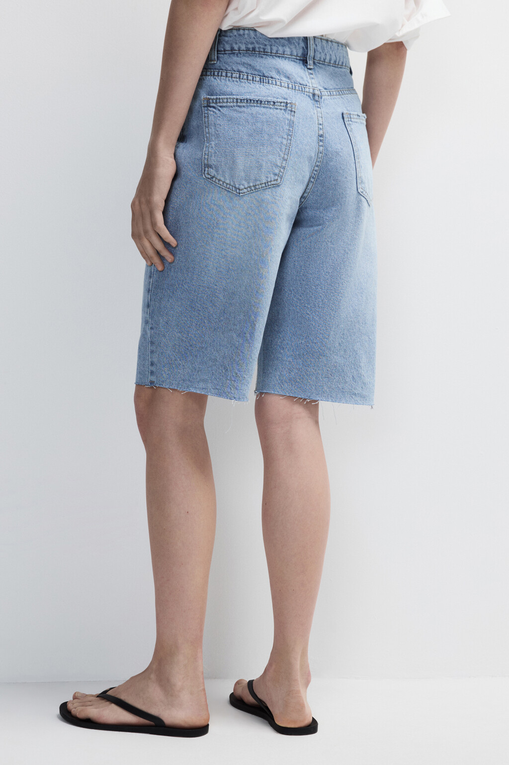 Шорты джинсовые прямые с высокой посадкой - цвет голубой - 3