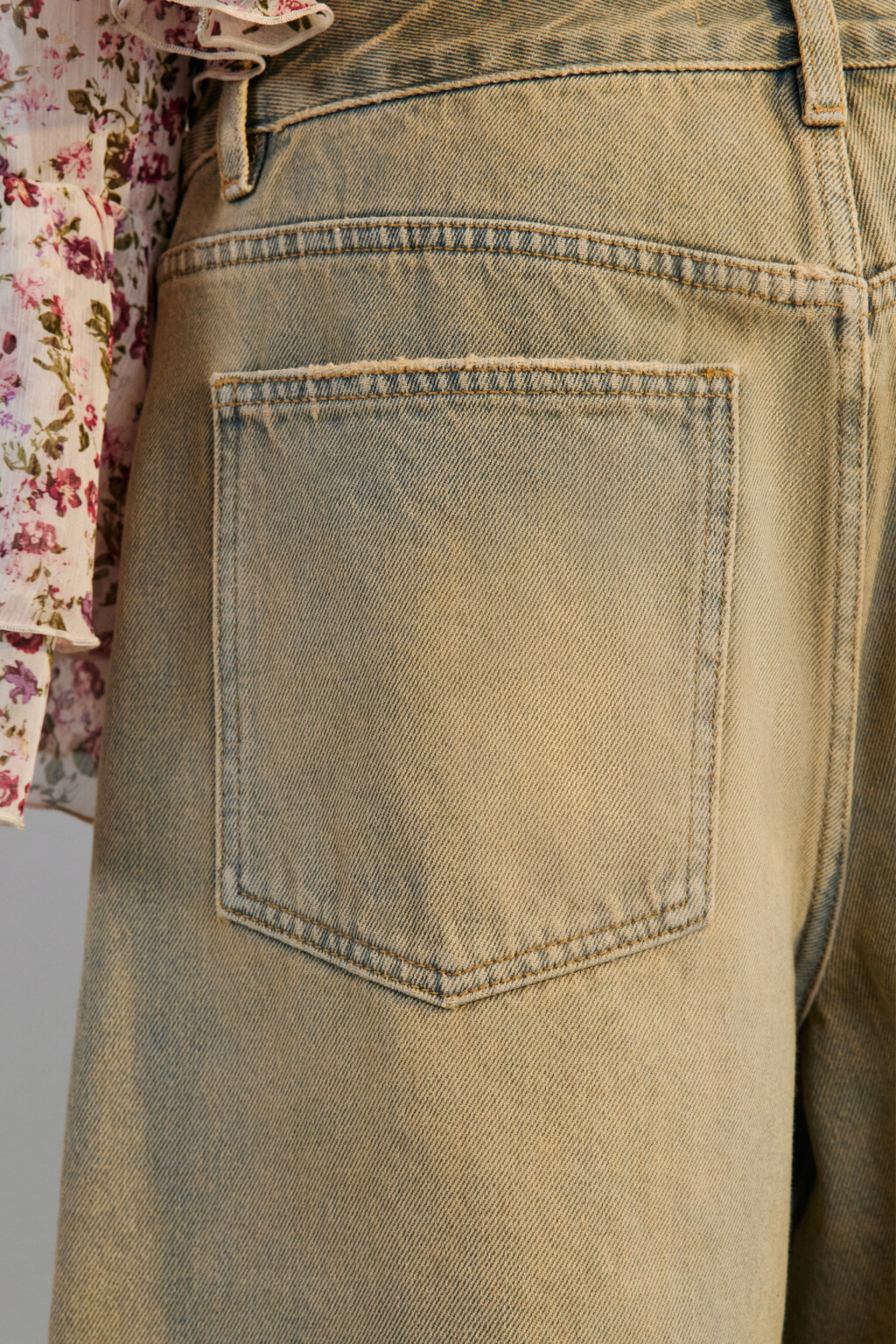 Шорты-бермуды джинсовые с вареным эффектом - цвет темный тинт - 5