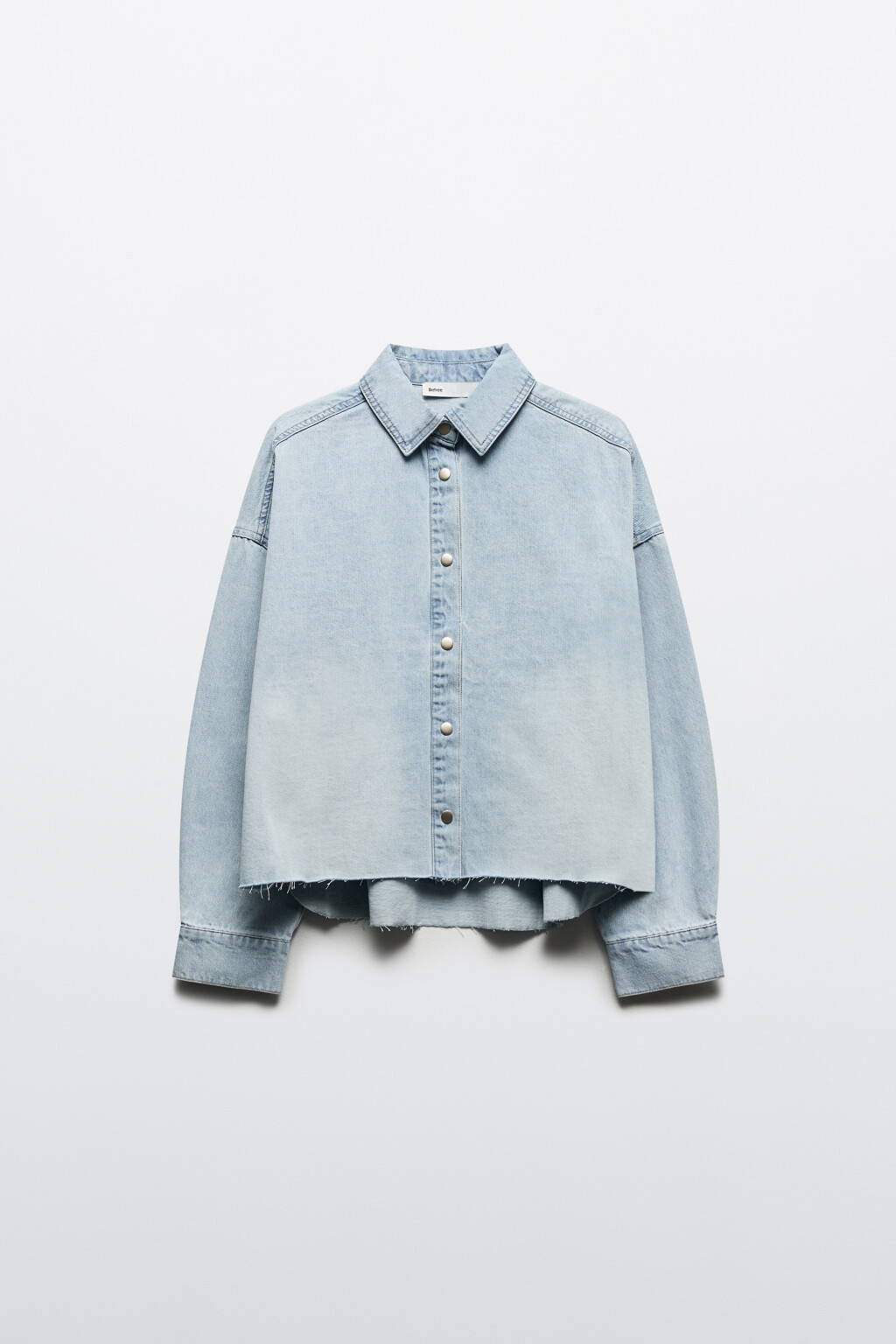 Рубашка джинсовая с открытыми срезами - цвет голубой - 7