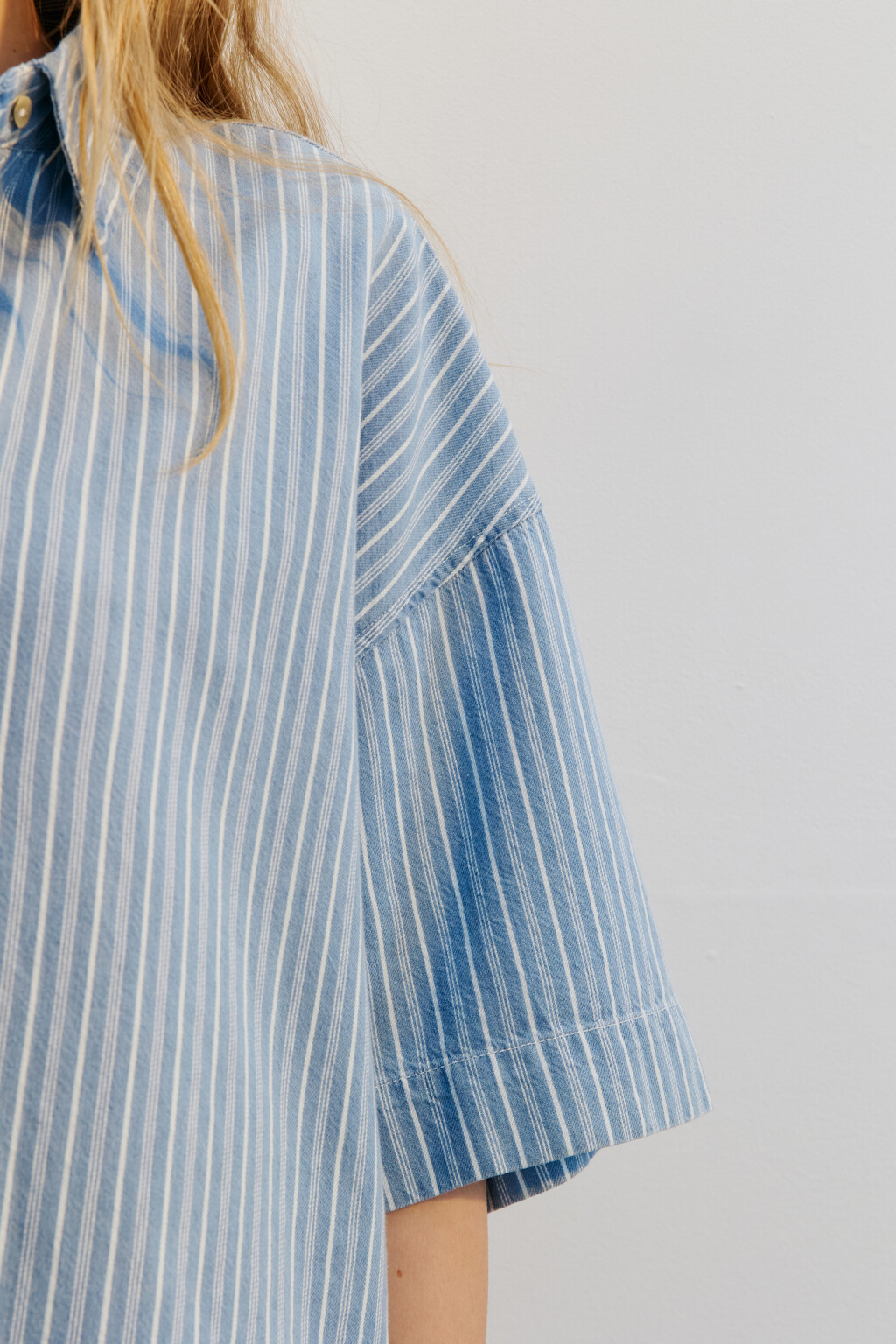 Рубашка джинсовая с коротким рукавом - цвет голубой - 6