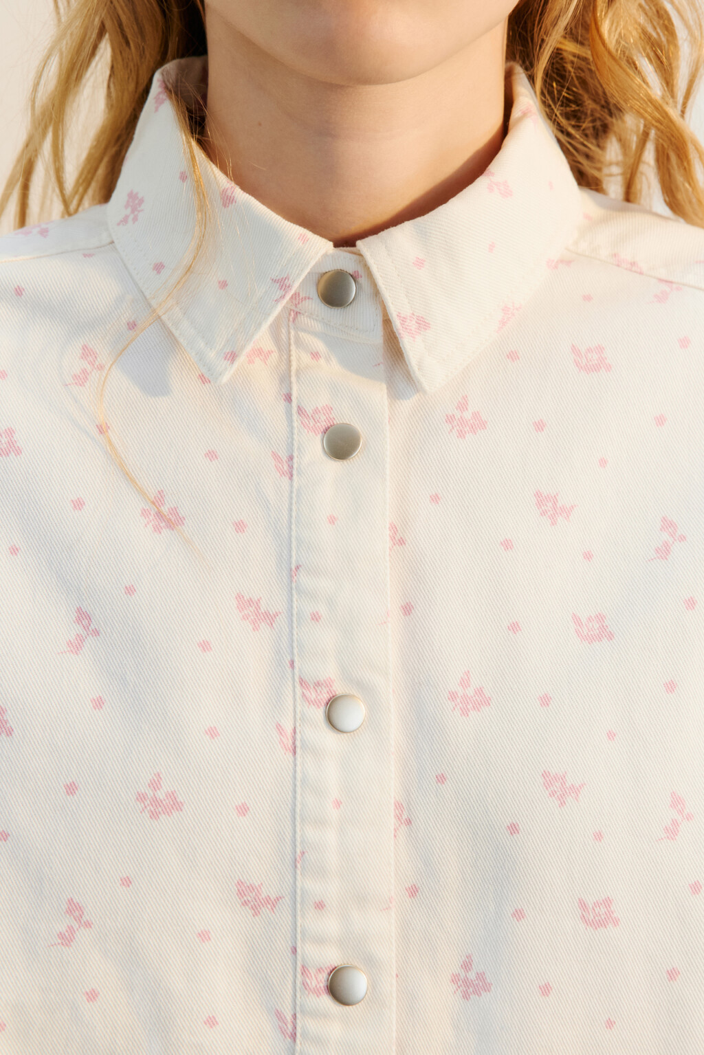 Рубашка джинсовая с цветочным принтом - цвет розовый - 6