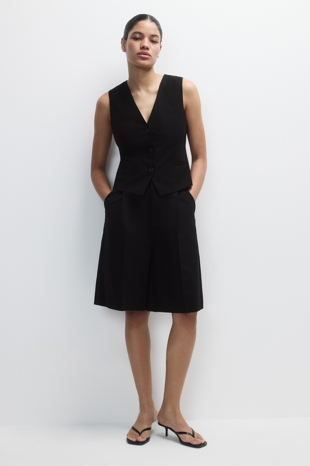 Жилет костюмный из ткани со льном - цвет черный - 5