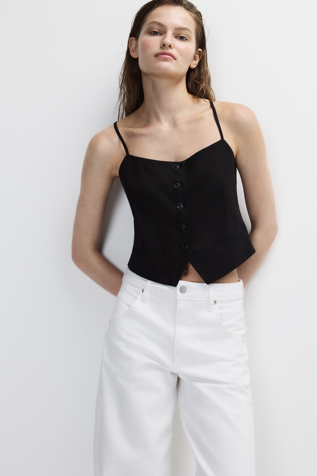 Топ-жилет на тонких бретельках - цвет черный - 2