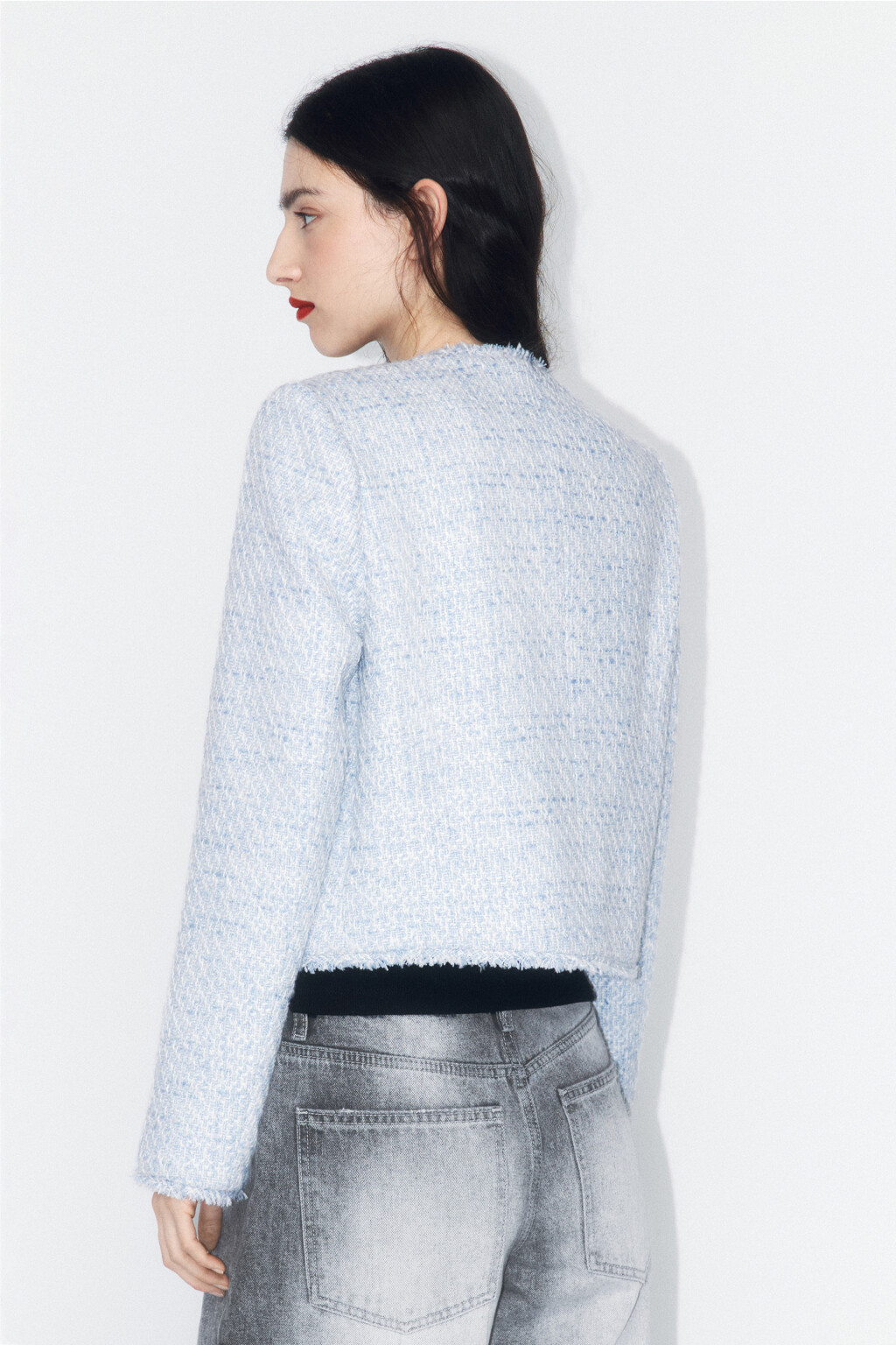 Жакет твидовый укороченный с бахромой - цвет голубой - 6