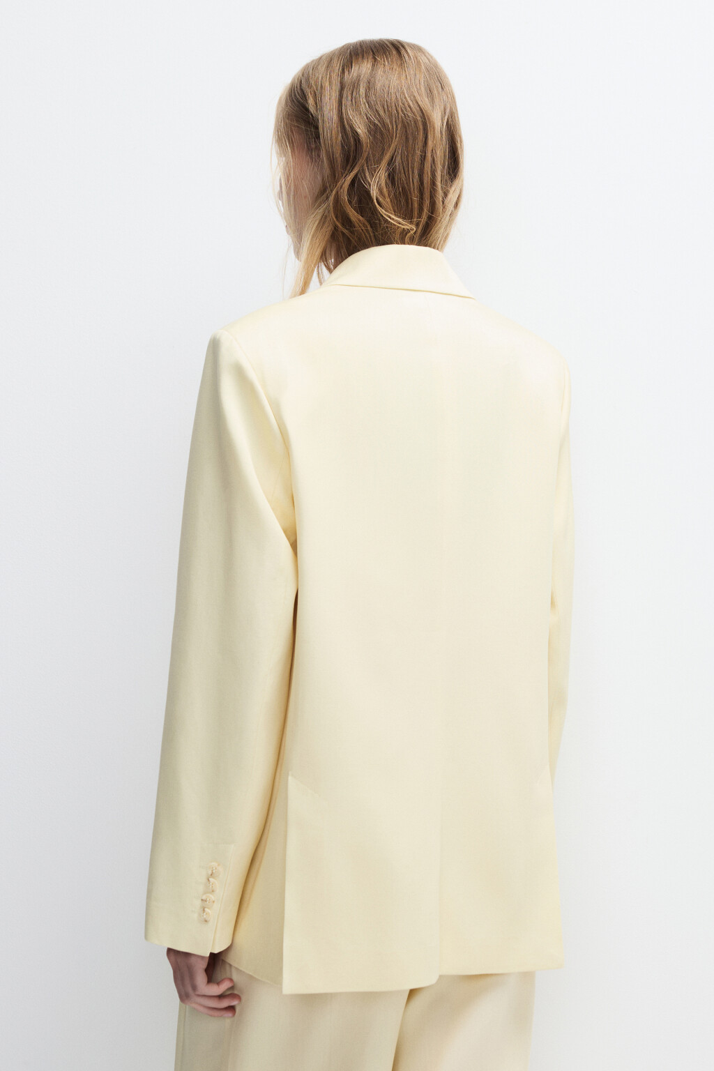 Пиджак однобортный из тенсела - цвет ванильный - 4