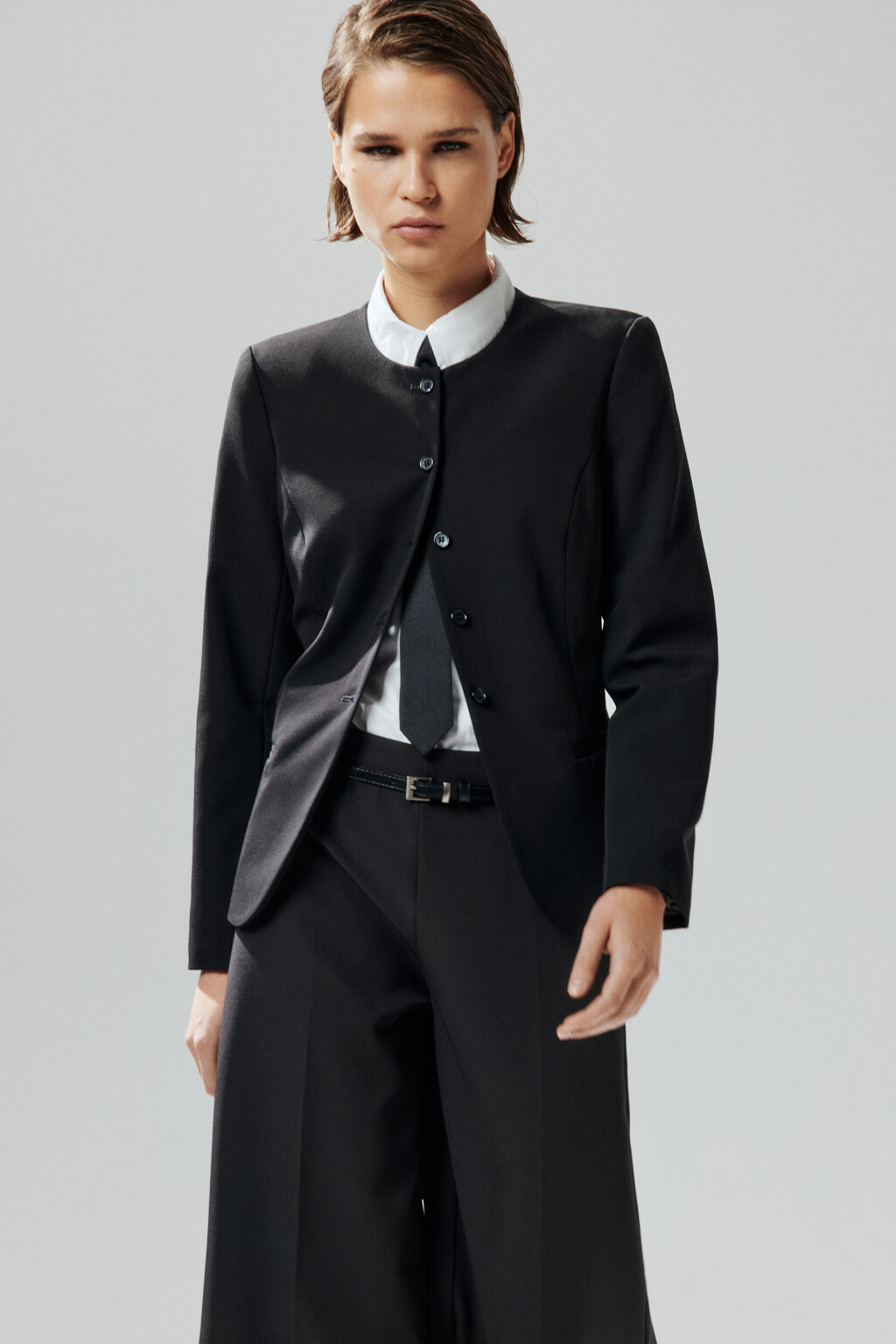 Пиджак приталенный однобортный - цвет черный - 1