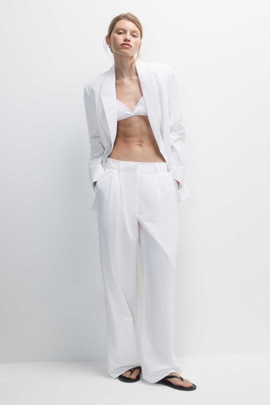 Брюки широкие костюмные со стрелками - цвет белый - 5
