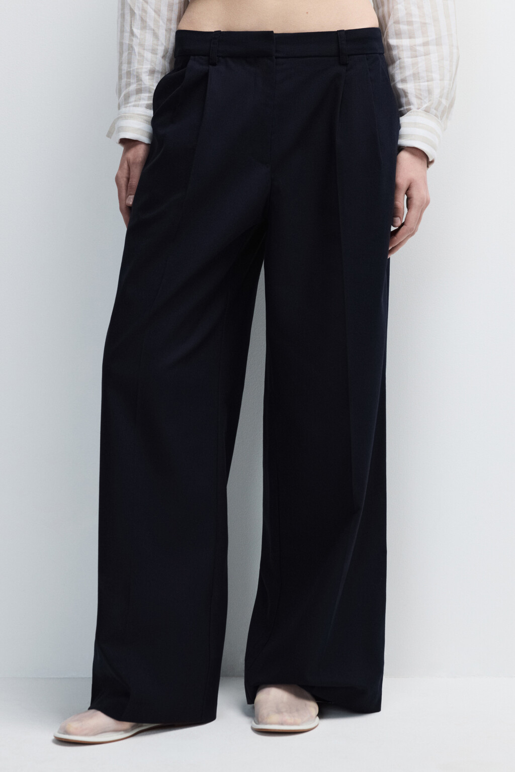 Брюки широкие костюмные со стрелками - цвет синий - 2