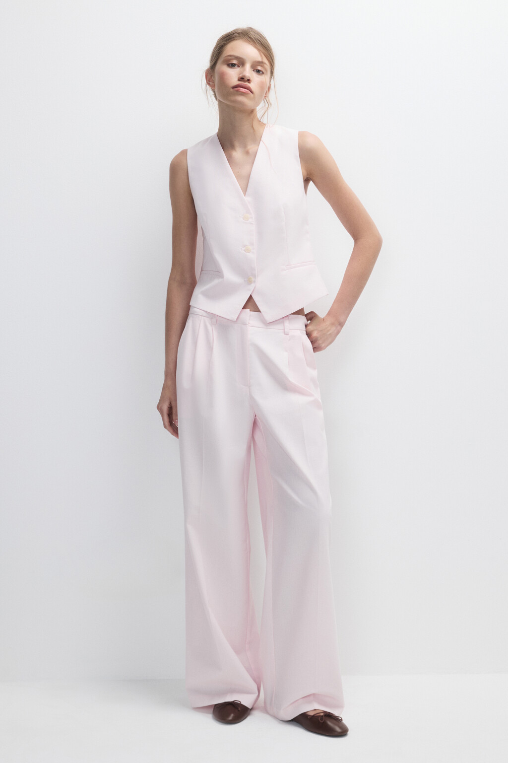 Брюки широкие костюмные со стрелками - цвет розовый - 4