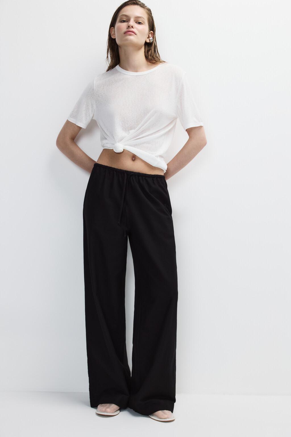Брюки широкие с поясом на завязках - цвет черный - 1