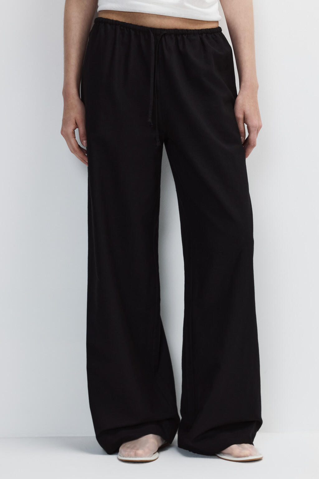 Брюки широкие с поясом на завязках - цвет черный - 2
