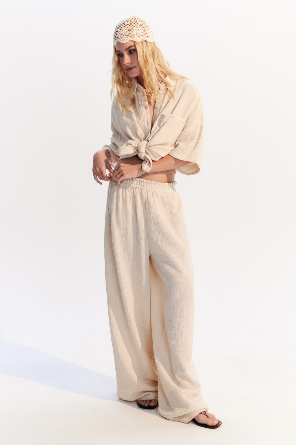 Брюки-палаццо из хлопкового муслина - цвет бежевый - 4